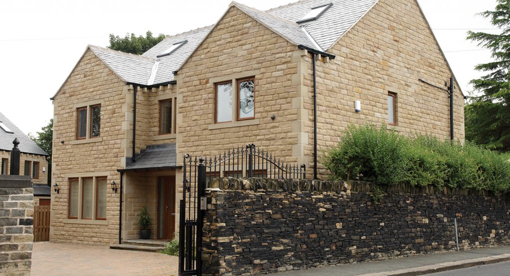 Lyndhurst Road, Brighouse, Huddersfield